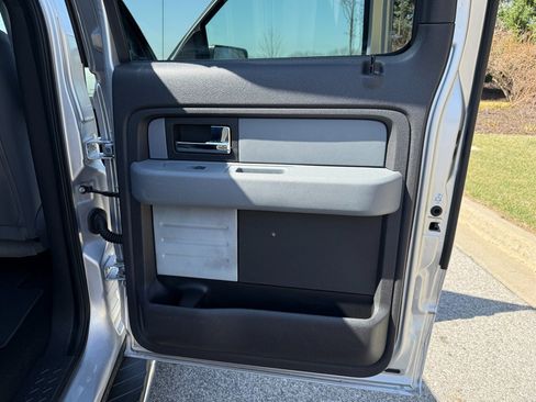 Used 2013 Ford F150 XLT w/ XLT Chrome Pkg image 33