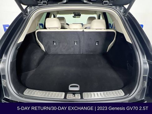 Used 2023 Genesis GV70 2.5T w/ Select Package AWD/4WD image 31