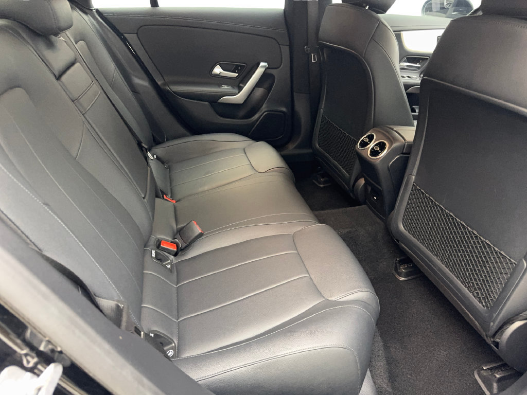 Used 2025 Mercedes-Benz CLA 250 image 39