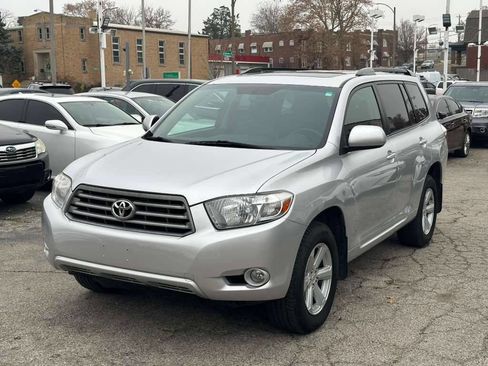 Used 2010 Toyota Highlander SE image 3