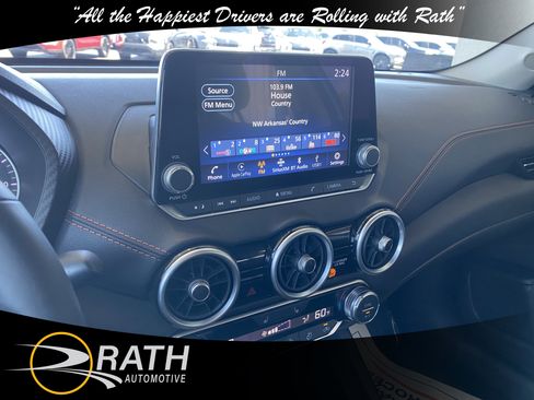 Used 2025 Nissan Sentra SR FWD image 14