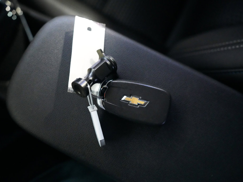 Used 2025 Chevrolet Trax LT w/ Driver Confidence Package FWD image 21