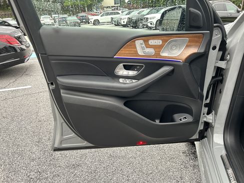 Certified 2025 Mercedes-Benz GLE 450 4MATIC image 16