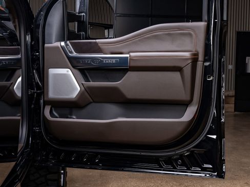 Used 2026 Ford F250 King Ranch w/ Chrome Package image 36