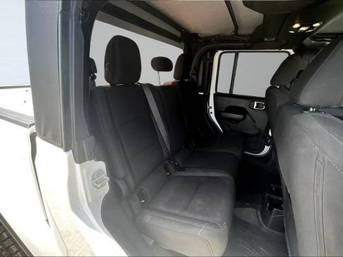 Used 2022 Jeep Gladiator Sport AWD/4WD image 26