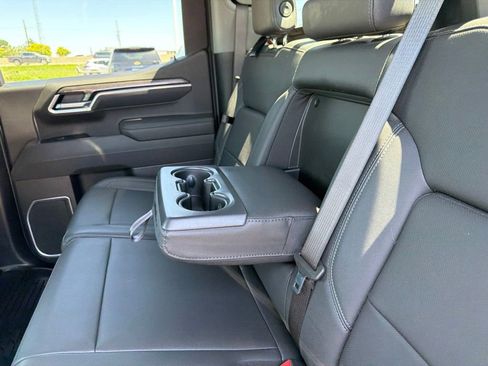 Used 2025 Chevrolet Silverado 1500 LTZ w/ Z71 Off-Road Package AWD/4WD image 17
