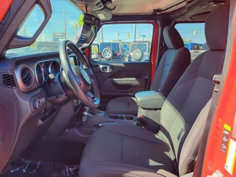 Used 2022 Jeep Wrangler Unlimited Sport image 6