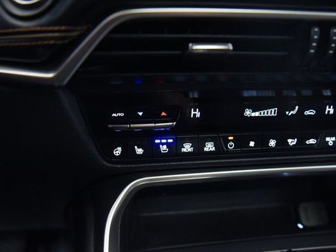 Used 2024 MAZDA CX-90 Plug-In Hybrid w/ Premium Plus AWD/4WD image 39
