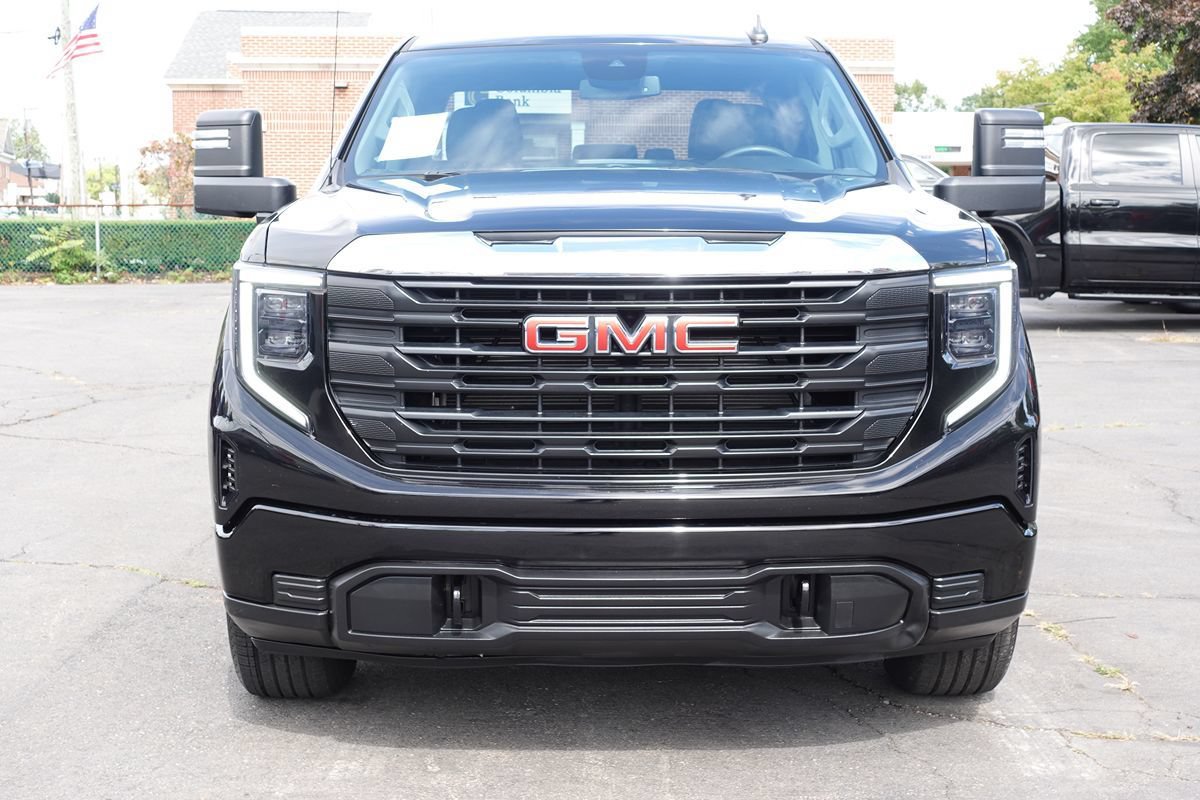 Used 2023 GMC Sierra 1500 Pro w/ Pro Value Package AWD/4WD image 5