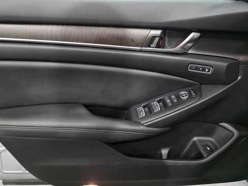 Used 2021 Honda Accord EX-L image 10