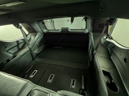 Certified 2025 Chevrolet Tahoe Z71 image 40