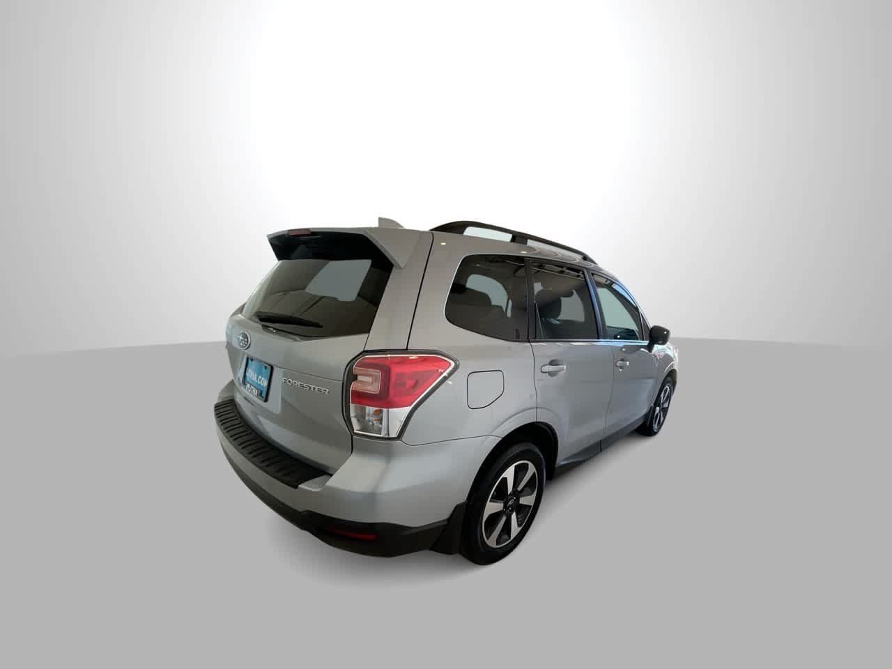 Used 2018 Subaru Forester 2.5i Premium AWD/4WD image 8
