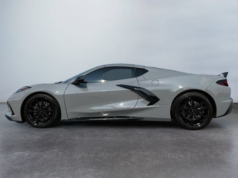 Used 2024 Chevrolet Corvette Stingray Preferred Cpe w/ Z51 Performance Package RWD image 6