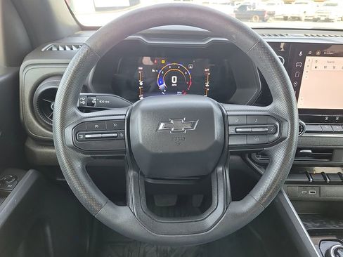 Used 2023 Chevrolet Colorado Trail Boss w/ Technology Package image 19