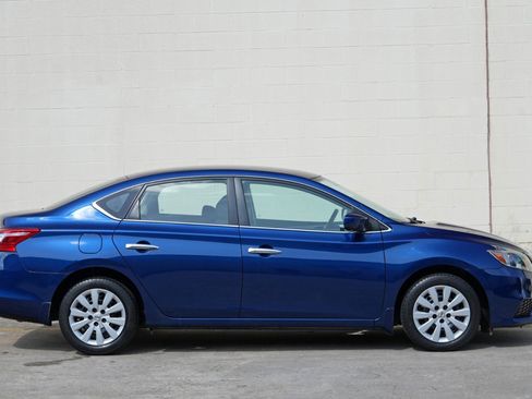 Used 2019 Nissan Sentra S FWD image 45