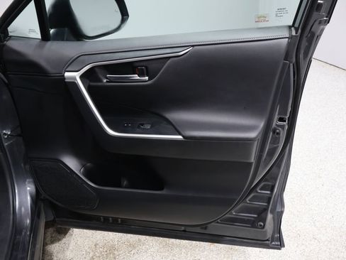 Used 2023 Toyota RAV4 Limited image 23
