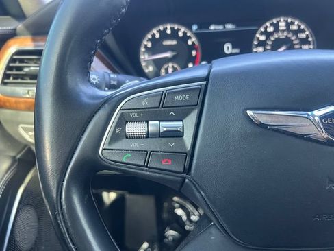 Used 2018 Genesis G90 5.0 Ultimate RWD image 11