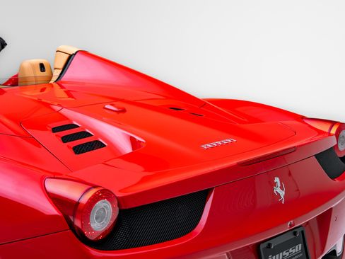Used 2014 Ferrari 458 Spider RWD image 36