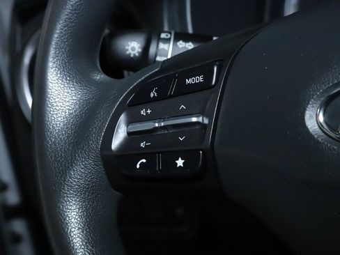 Used 2022 Hyundai Kona SEL image 21