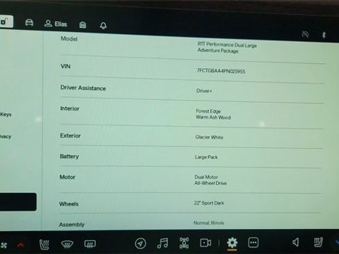 Used 2023 Rivian R1T Adventure image 40