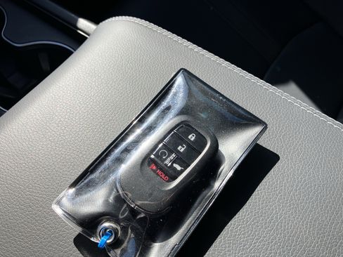 Certified 2025 Honda Pilot EX-L image 38