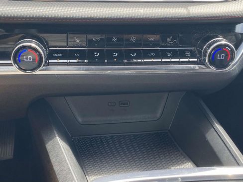 Used 2025 Chevrolet Equinox RS w/ Safety and Technology Package FWD image 29