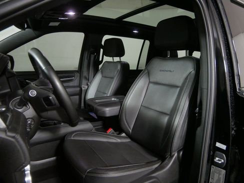 Used 2023 GMC Yukon XL Denali w/ Max Trailering Package AWD/4WD image 13