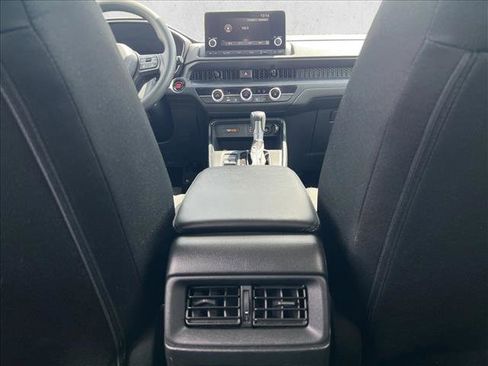 Used 2025 Honda CR-V LX image 15