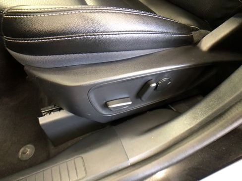 Certified 2022 Ford Escape SEL AWD/4WD image 11