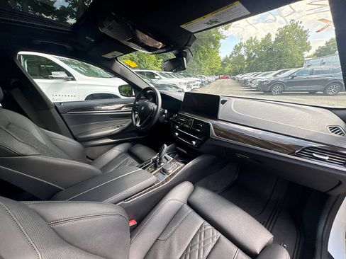 Used 2023 BMW 530i xDrive w/ Premium Package AWD/4WD image 29