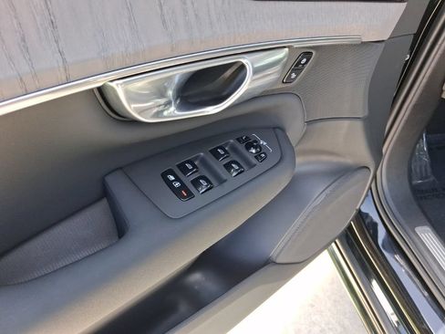 Used 2026 Volvo XC90 B6 Ultra AWD/4WD image 16