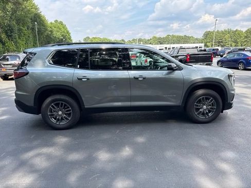 Used 2025 GMC Acadia Elevation FWD image 6