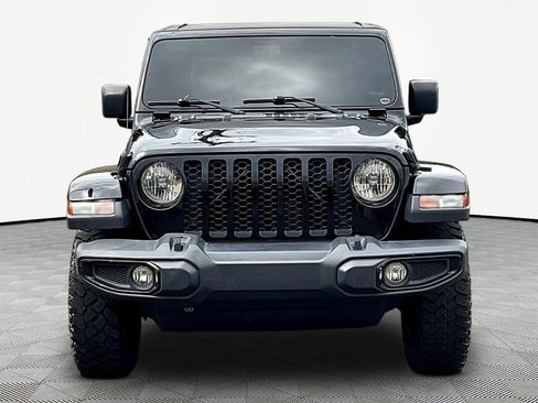 Used 2021 Jeep Gladiator Sport AWD/4WD image 2