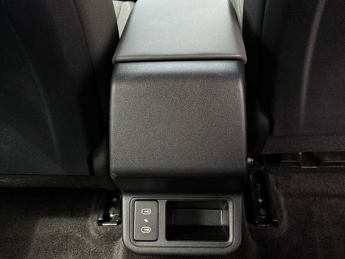 Used 2025 Kia K4 LXS image 25