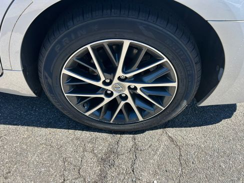 Used 2016 Lexus ES 350 w/ Navigation System Package FWD image 13