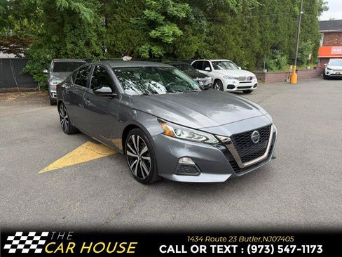 Used 2020 Nissan Altima 2.5 SR FWD image 11
