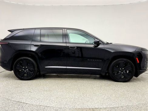 Used 2025 Jeep Wagoneer S Launch Edition image 4