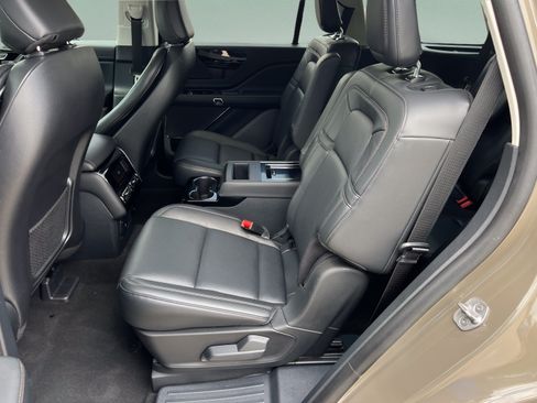 New 2025 Lincoln Aviator Reserve w/ Illumination Package RWD image 25