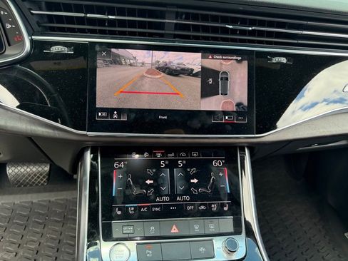 Used 2019 Audi Q8 Premium Plus AWD/4WD image 32