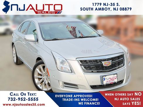 Used 2016 Cadillac XTS Luxury FWD image 1