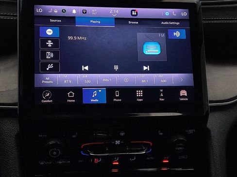 Used 2023 Jeep Grand Cherokee Limited AWD/4WD image 25