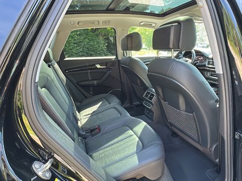 Used 2019 Audi Q5 2.0T Premium Plus w/ Premium Plus Package AWD/4WD image 25