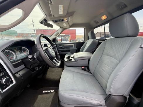 Used 2017 RAM 1500 Classic SLT AWD/4WD image 15