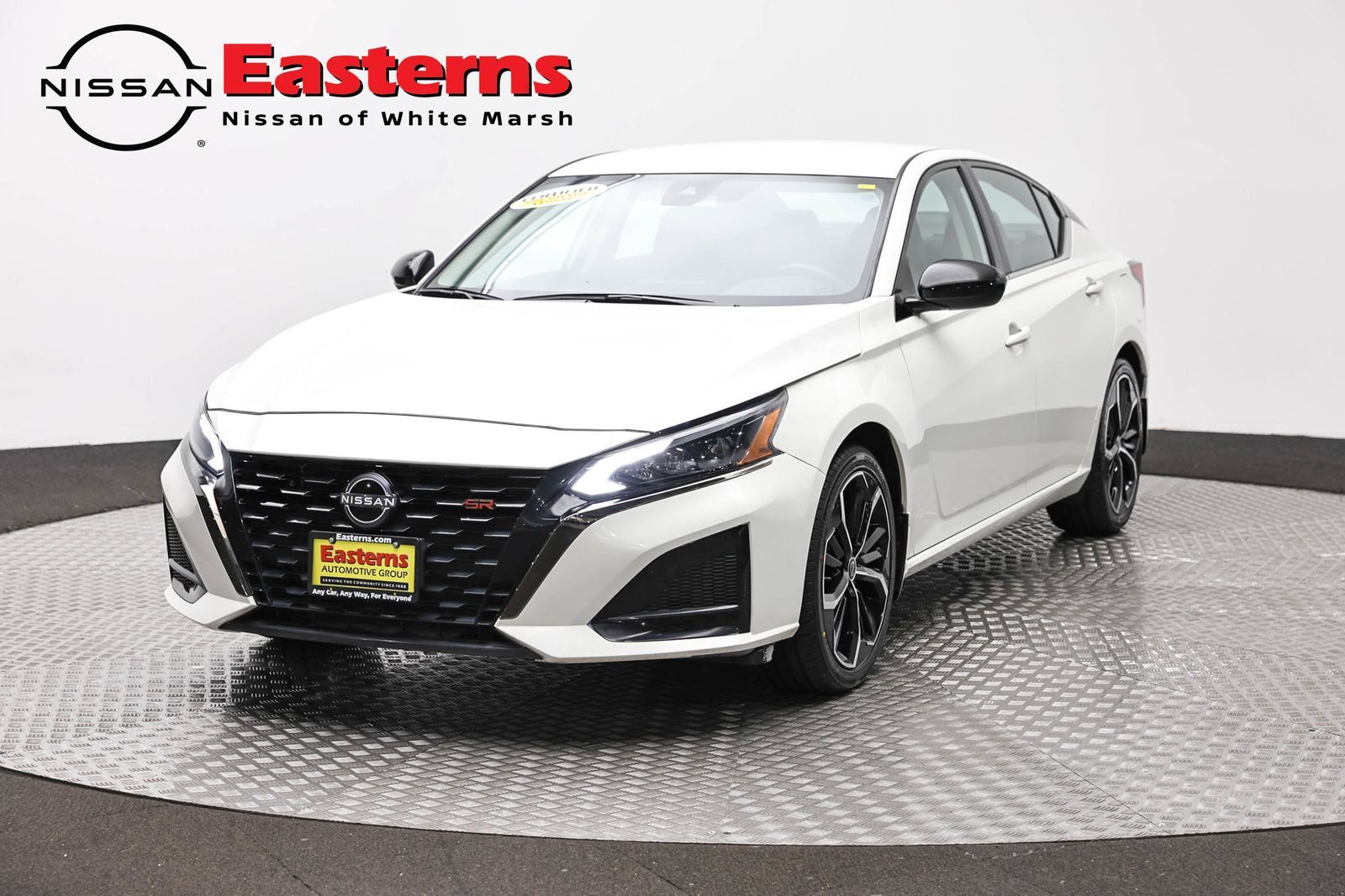 Used 2025 Nissan Altima 2.5 SR FWD image 1