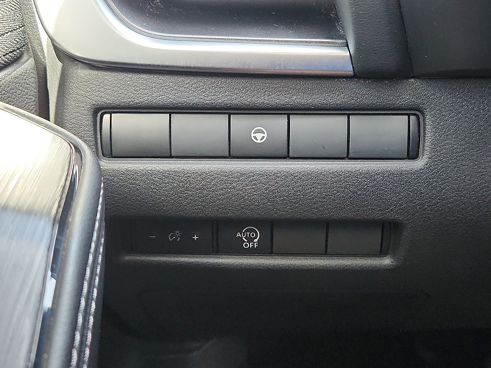 Used 2023 Nissan Rogue SV FWD image 22