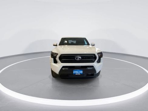 Used 2026 Toyota Tacoma SR5 image 3