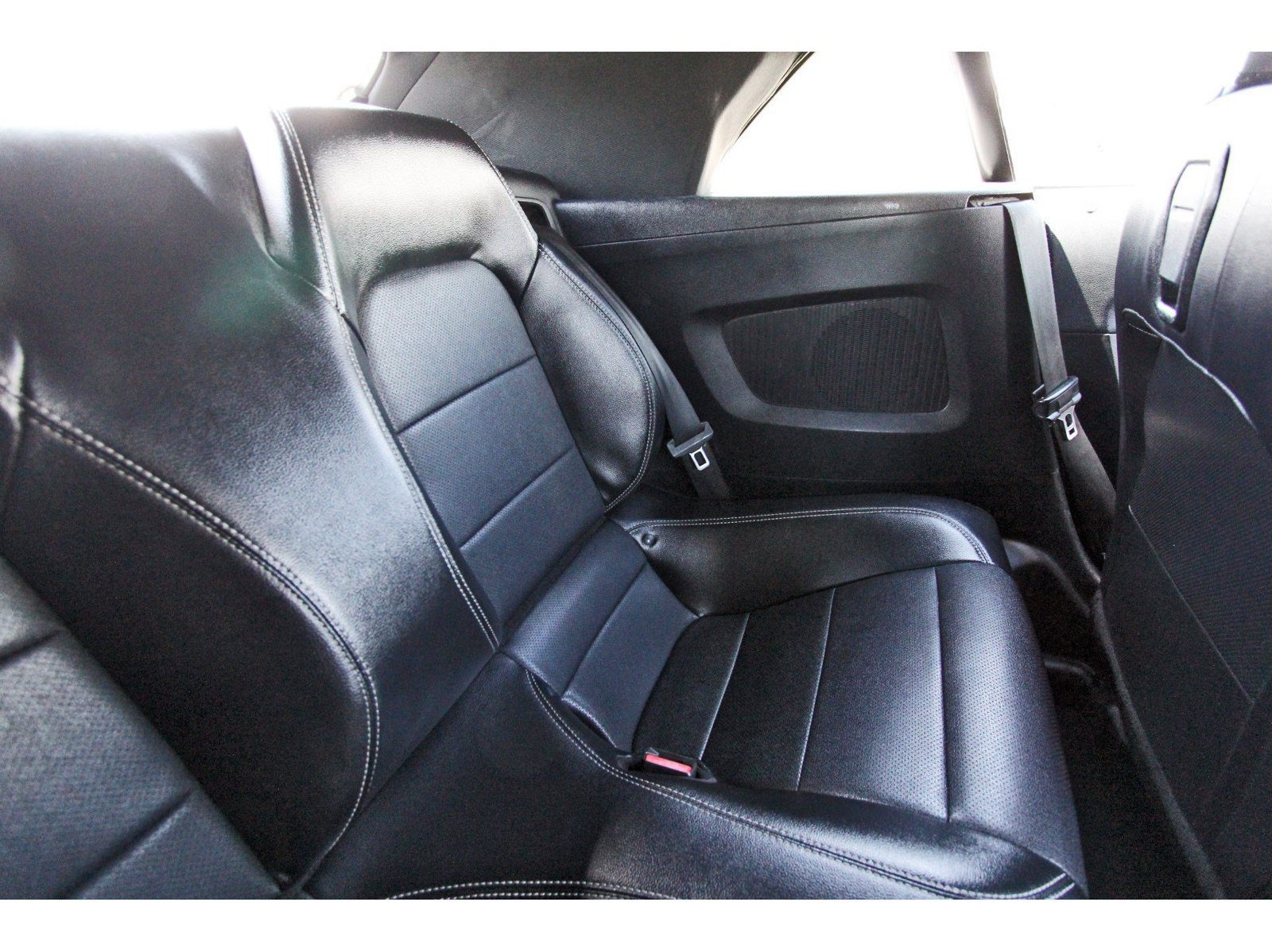 Used 2021 Ford Mustang Premium RWD image 13