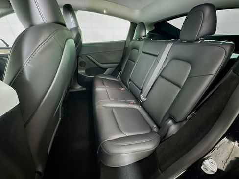 Used 2023 Tesla Model Y Performance image 26