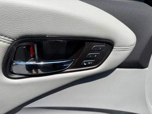 Used 2018 Acura RDX AWD w/ Advance Package image 27