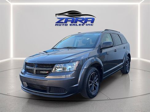 Used 2017 Dodge Journey SE w/ Flexible Seating Group FWD image 3